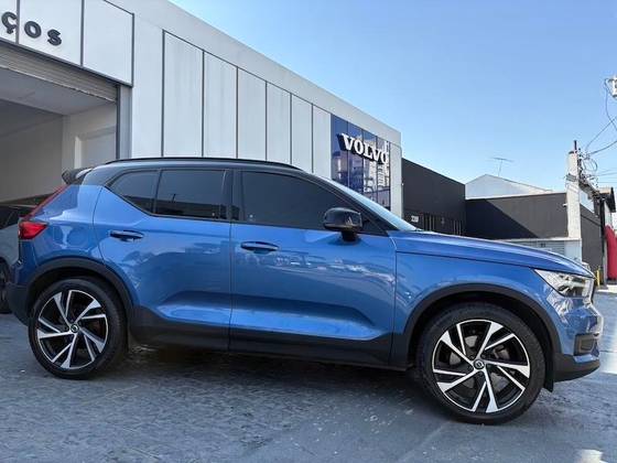 VOLVO XC40 2.0 T5 GASOLINA R-DESIGN AWD GEARTRONIC VOLVO XC40 2.0 T5 GASOLINA R-DESIGN AWD GEARTRONIC